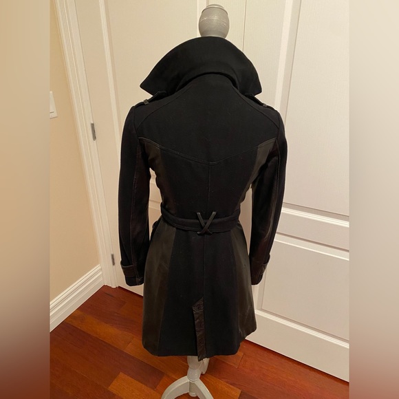 Bebe Fitted Black Jacket w Buttons & Belt- Good condition small mark shown - Picture 4 of 14